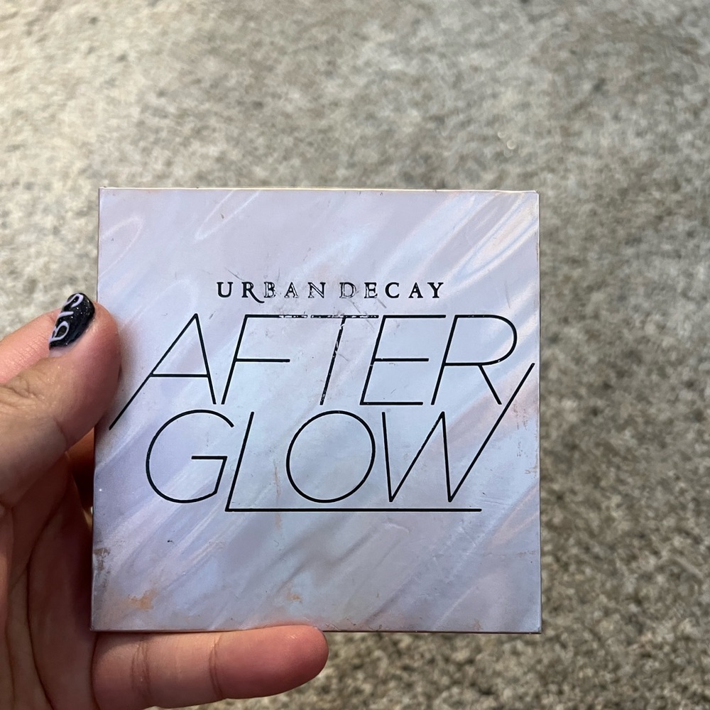 Urban decay after glow highlighting kit